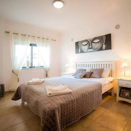 Luxury Central 2 Bed With *