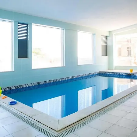 Апартаменты Luxury Central 2 Bed With *