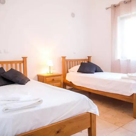 Luxury Central 2 Bed With