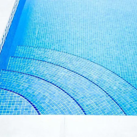 Luxury Central 2 Bed With Апартаменты Лагуш